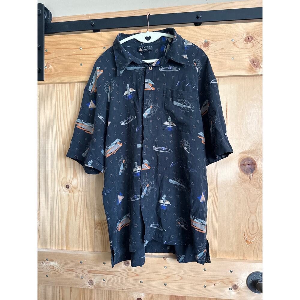 Vintage Artesa Vineyard Winery 100% Silk Short Sleeve Men’s XL Button Down Shirt